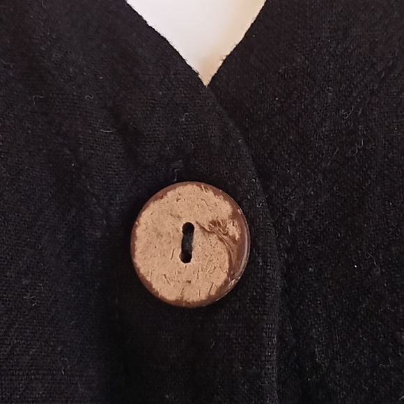 Ally little black dress with rustic look buttons at the front - Picture 3 of 8